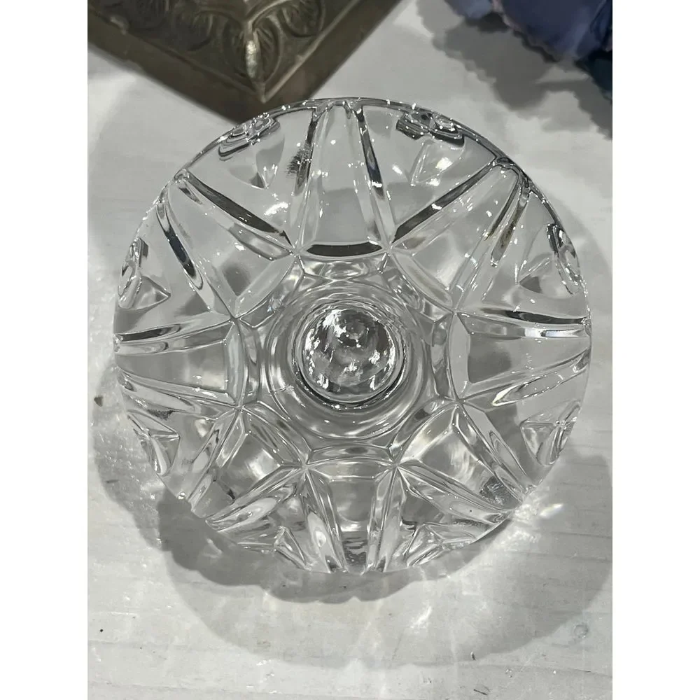 Vintage crystal hand cut ring holder‎